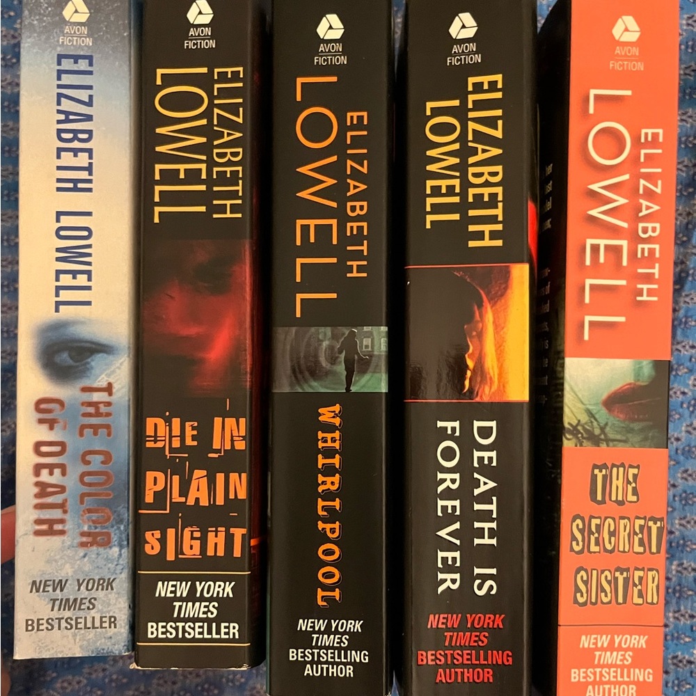 EUC 5 Elizabeth Lowell stand-alone suspense/thriller novels